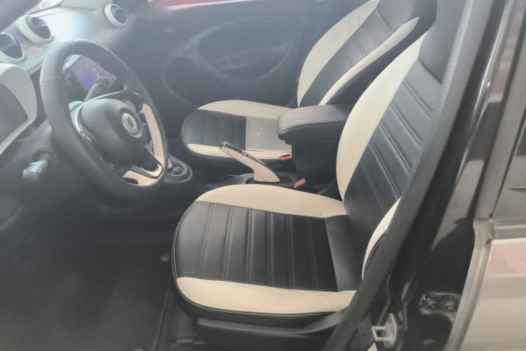 Used  forfour 2016 1.0L 52 kW Dynamic Edition