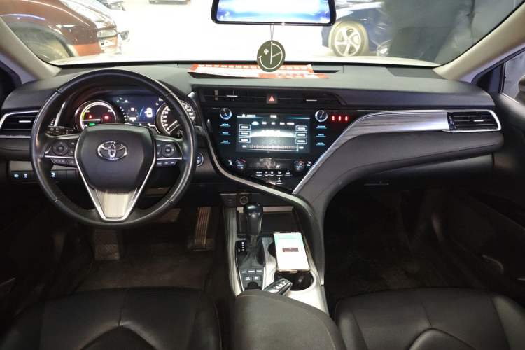 Used Toyota Camry 2019 Revised Version Dual-Engine 2.5 HG Luxury Edition
