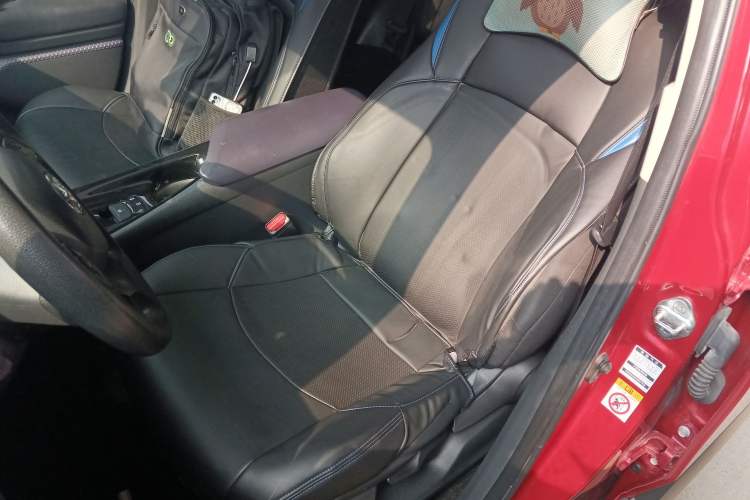 Used Toyota C-HR 2018 2.0L Leading with Sunroof China VI Standard
