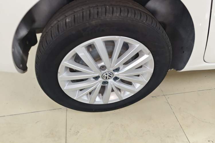 Used Volkswagen Santana 2017 Haval H9 1.6L Automatic Comfort Edition
