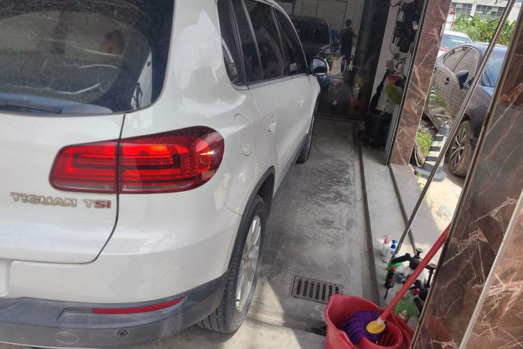 Used Volkswagen Tiguan 2015 1.8TSI Automatic Two-Wheel Drive Luxury Model