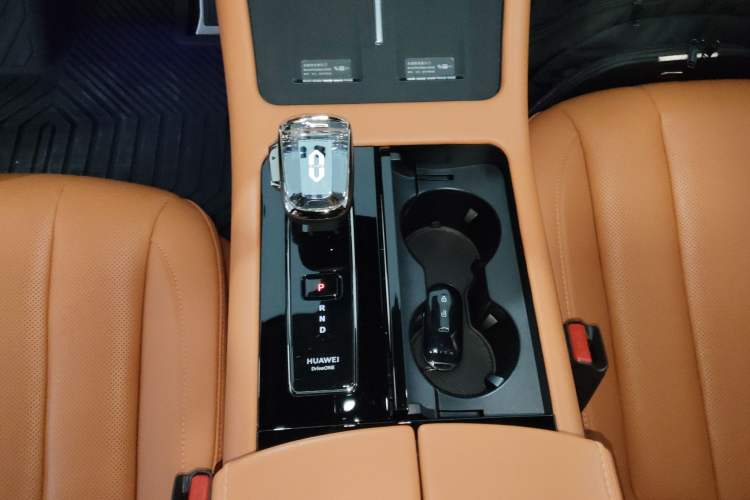 Used Hima AITO M7 2024 1.5T Intelligent Drive 4WD Ultra Version 5 Seats