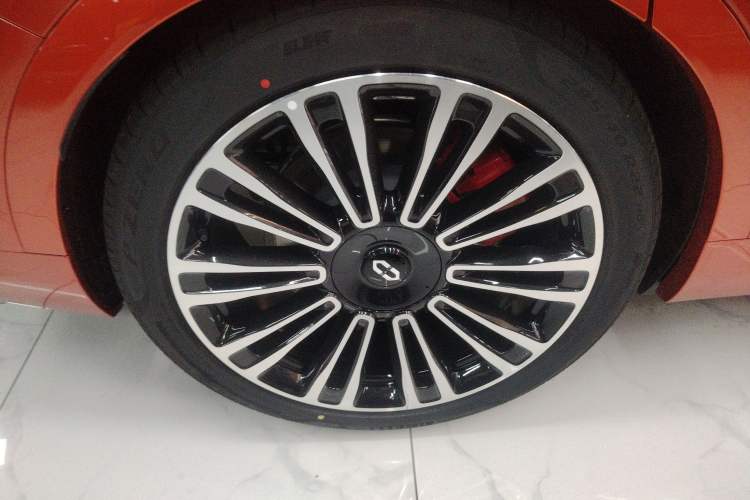 Used Hima AITO M9 2024 Range-Extended Ultra Version 52 kWh 6-Seater Model