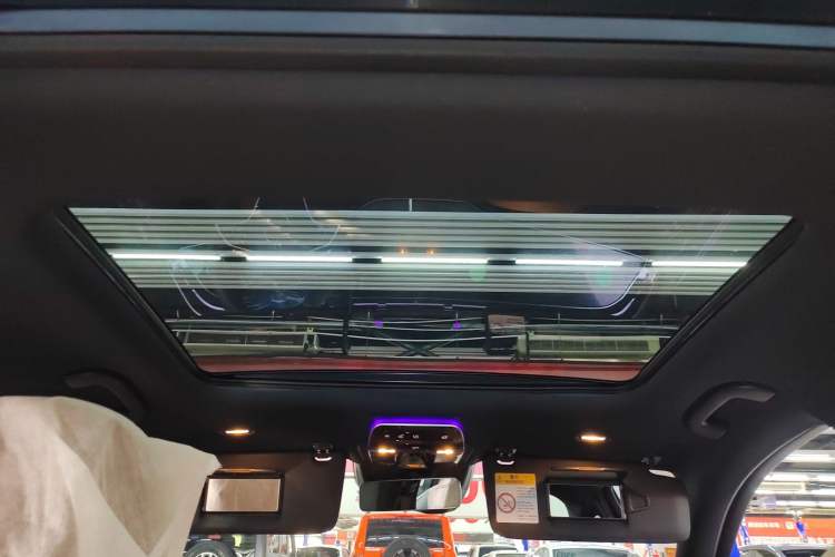 Used Mercedes-Benz E-Class 2025 Facelift E 300 L Luxury Edition
