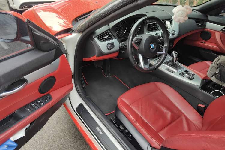 Used BMW Z4 2013 sDrive20i Leading Model
