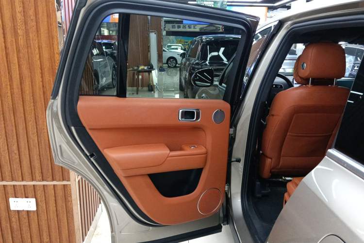 Used Li Auto L8 2023 Pro Model
