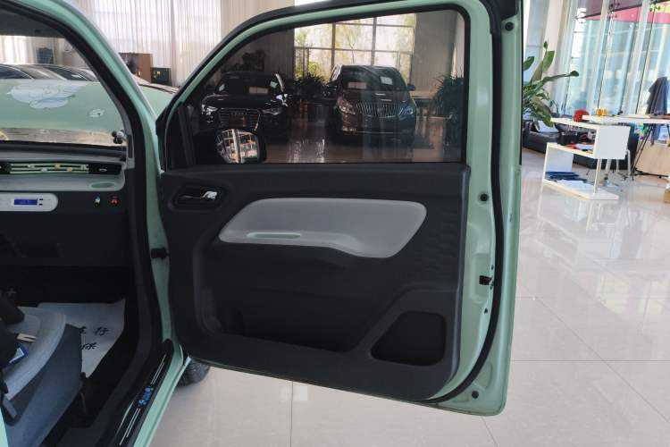 Used Wuling Hongguang MINIEV 2021 Macaron Premium Model – Lithium-NMC