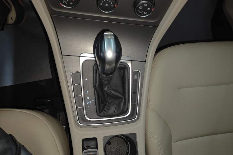 Used Volkswagen Golf 2015 1.4TSI Automatic Comfort Model