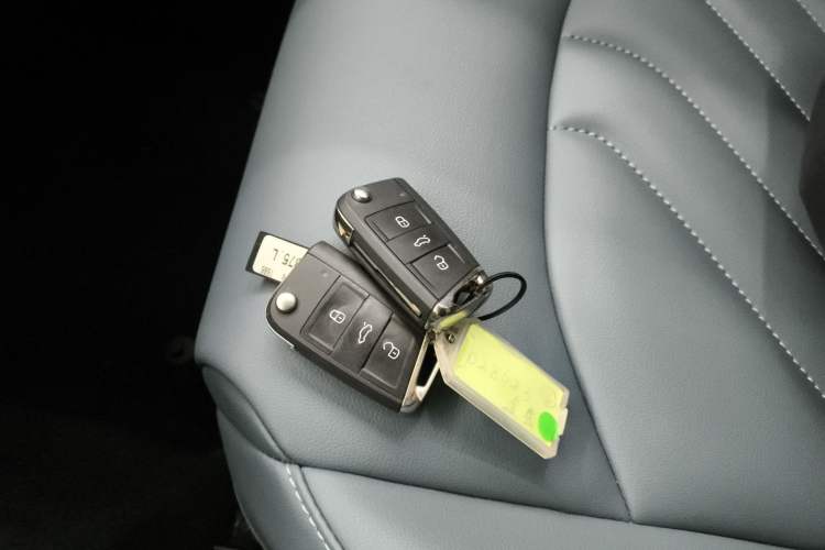 Used Volkswagen Tharu 2023 330TSI Four-Wheel Drive Moon Luxury Edition
