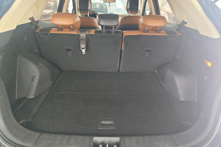 Used Soueast DX7 2017 1.5T Automatic Glory Edition
