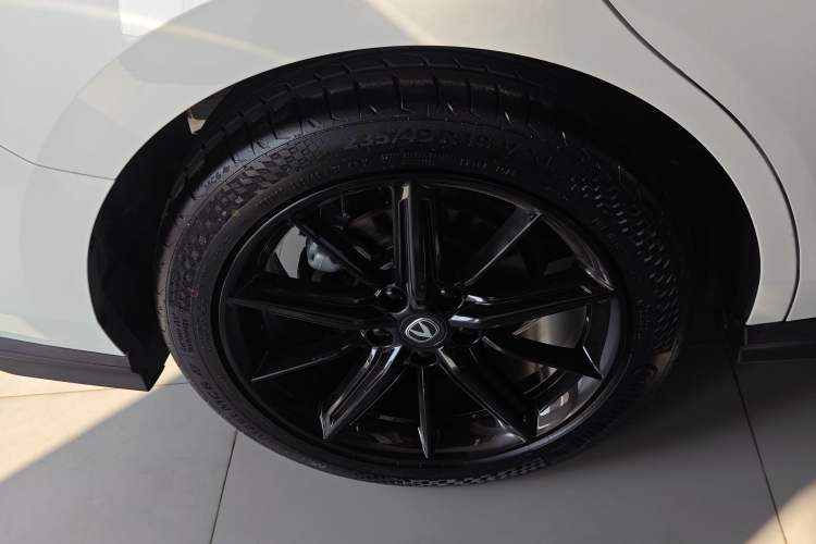 Used Changan UNI-V 2023 1.5T Prestige Model
