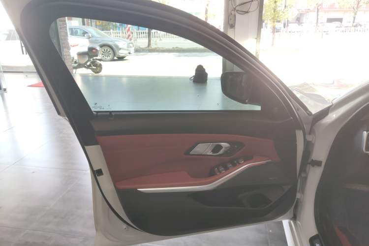 Used BMW 3 Series 2022 325i M Sport Night Edition Package
