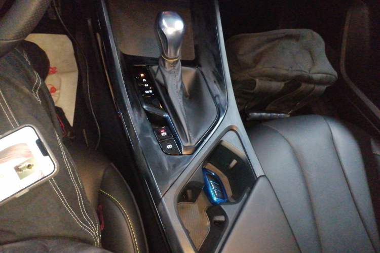 Used Roewe i5 2021 1.5L CVT Platinum Edition
