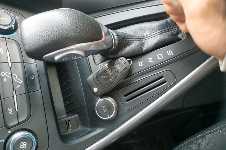 Used Ford Focus 2017 Hatchback 1.6L Automatic Comfort Plus SmartDrive Edition
