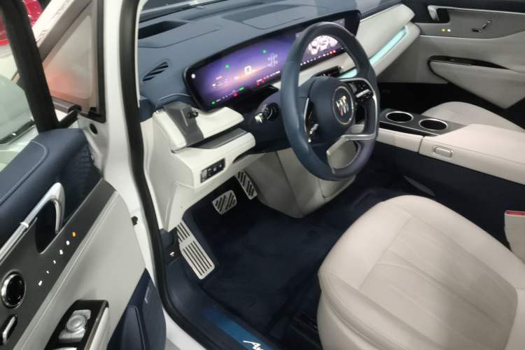 Used Buick GL8 New Energy 2024 Lu Zun Luxury Edition 7-Seater
