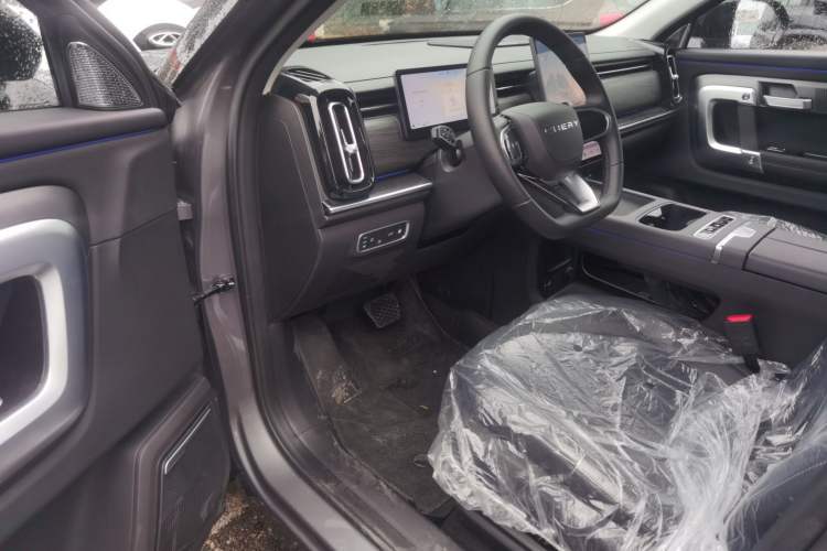 Used Chery Tiggo 7 C-DM 2025 1.5T 120KM Luxury Trim
