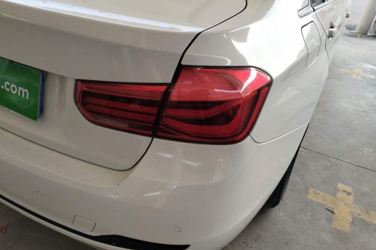 Used BMW 3 Series 2016 320Li Ambition Model
