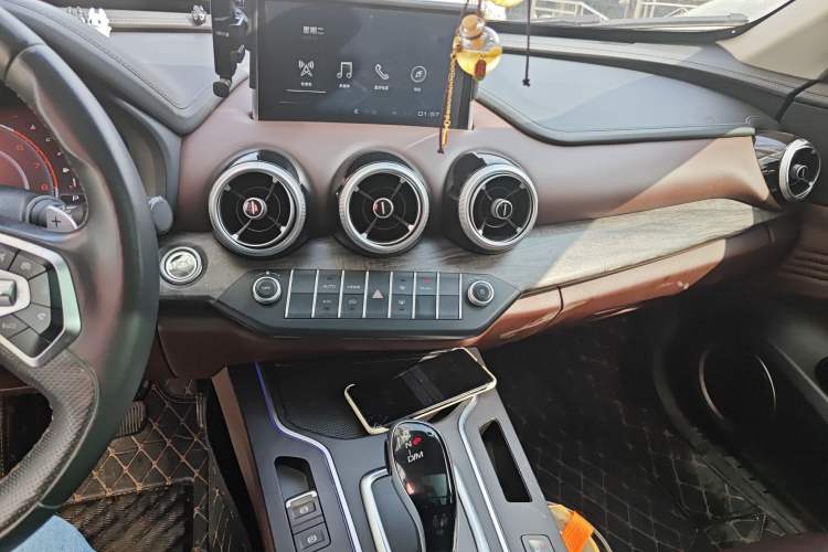 Used Wey VV7 2017 VV7c 2.0T Supreme Model
