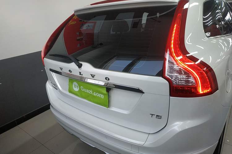 Used Volvo XC60 2017 T5 Smart Upgrade Edition