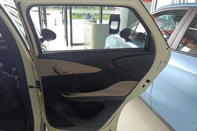 Used BYD Dolphin 2023 420 km Fashion Edition
