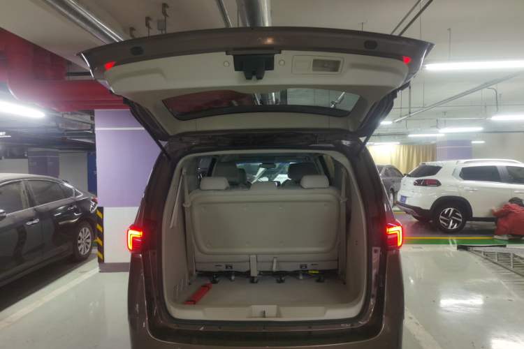 Used Buick GL8 2020 Land Cruiser Executive Class 652T Comfort Model
