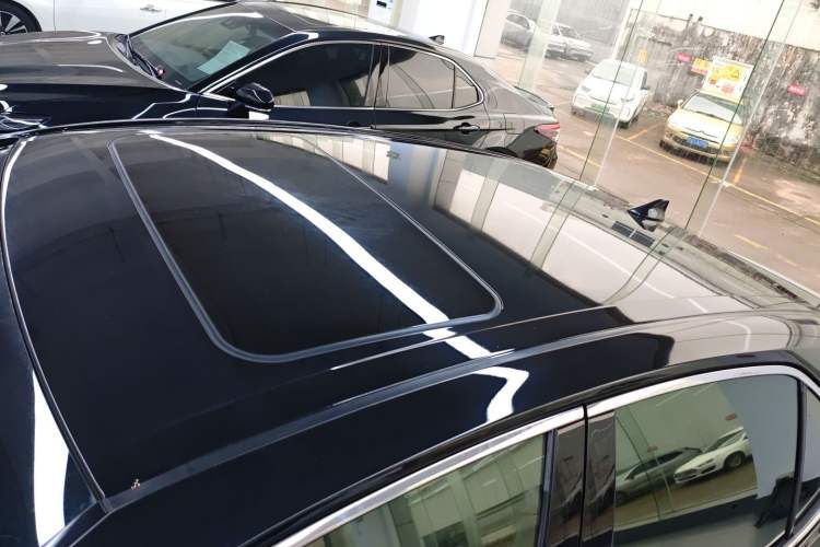 Used Toyota Camry 2021 2.0G Luxury Edition
