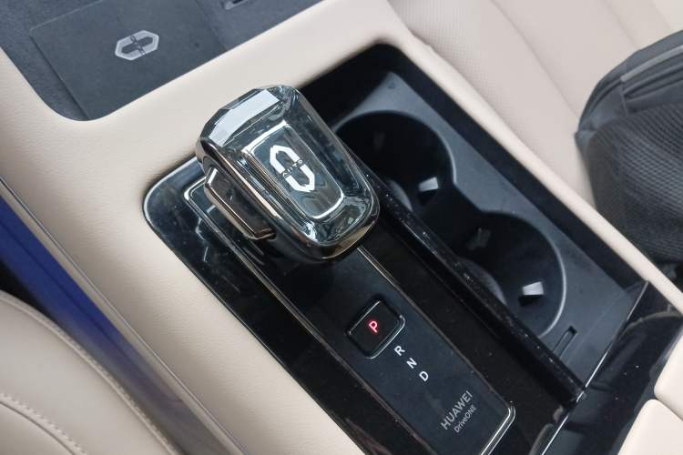 Used Hima AITO M7 2024 1.5T Rear-Drive Plus Version 5 Seats
