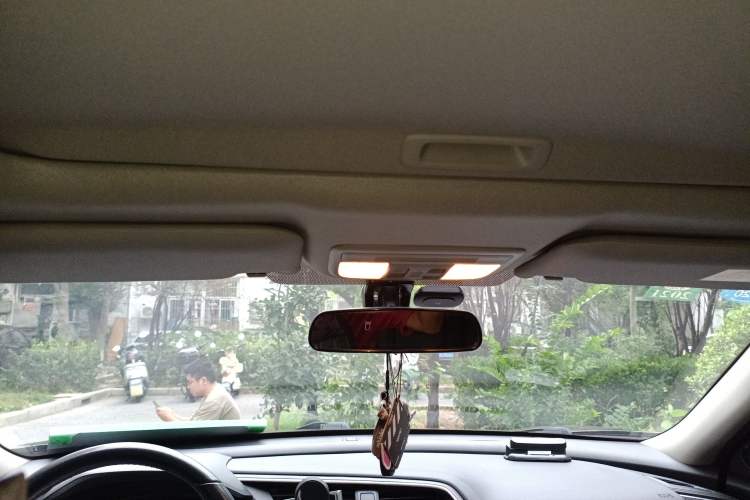 Used Honda Civic 2016 220TURBO CVT Prestige Edition
