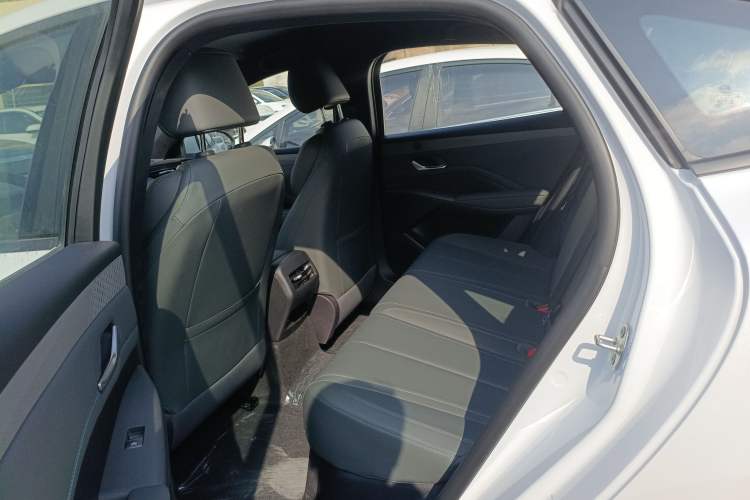 Used BYD Qin PLUS 2025 DM-i Smart Drive 55KM Leading Model