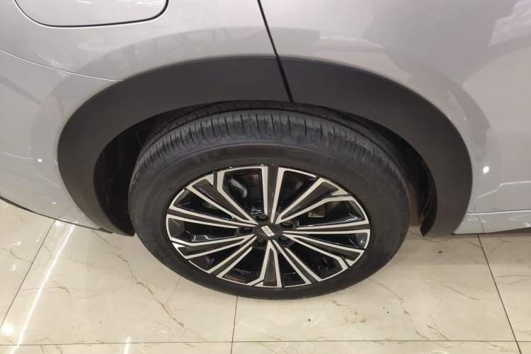 Used  Galaxy Xingjian 7 EM-i 2025 120km Flagship Edition