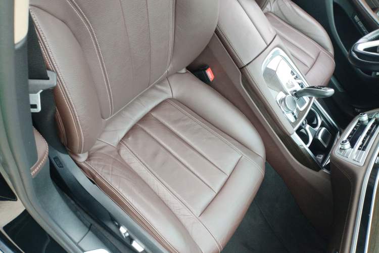 Used BMW 7 Series 2016 730Li Leading Model
