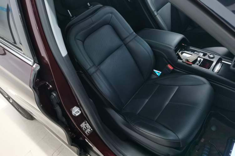 Used Lincoln Corsair 2022 2.0T Two-Wheel Drive Deluxe Edition