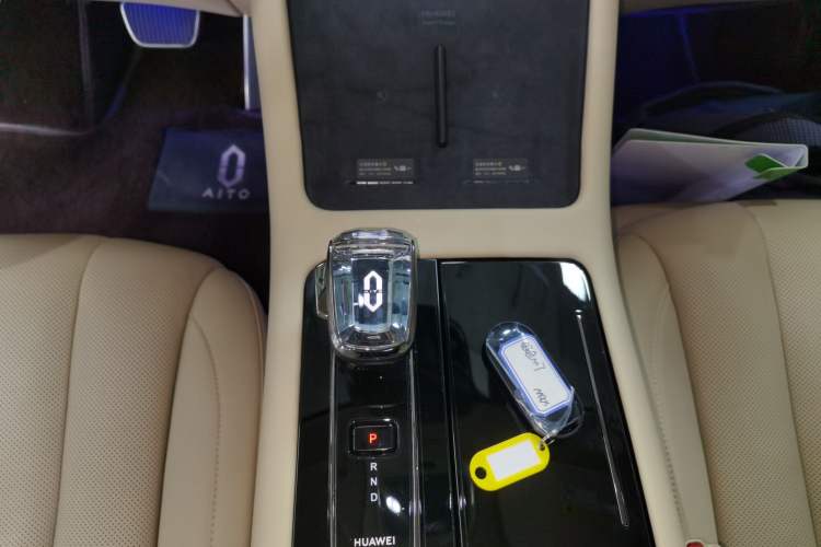 Used Hima AITO M7 2024 1.5T Intelligent Driving 4WD Max Edition 5 Seats
