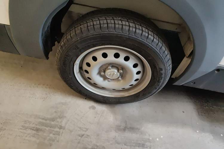 Used Foton Intelligent Blue Elf E7 2024 Facelifted All-Electric Van Flat Roof 2 Seats Evey Lithium Energy 41.86 kWh