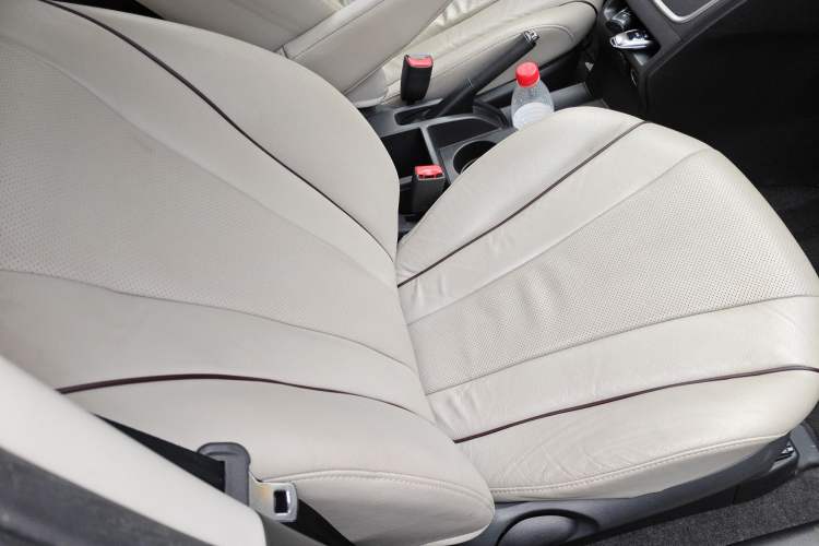 Used Mazda Mazda 5 2013 2.0L Automatic Luxury Version
