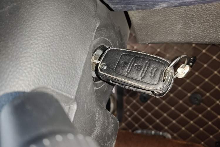 Used FORTHING Lingzhi 2022 Striving Version M5L 1.6L Base Model 7 Seats