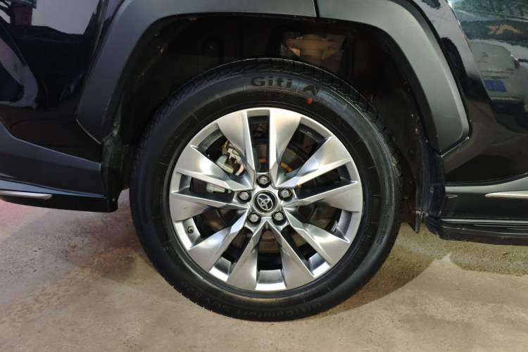 Used Toyota Wildlander 2021 2.0L CVT 4x4 Luxury Edition
