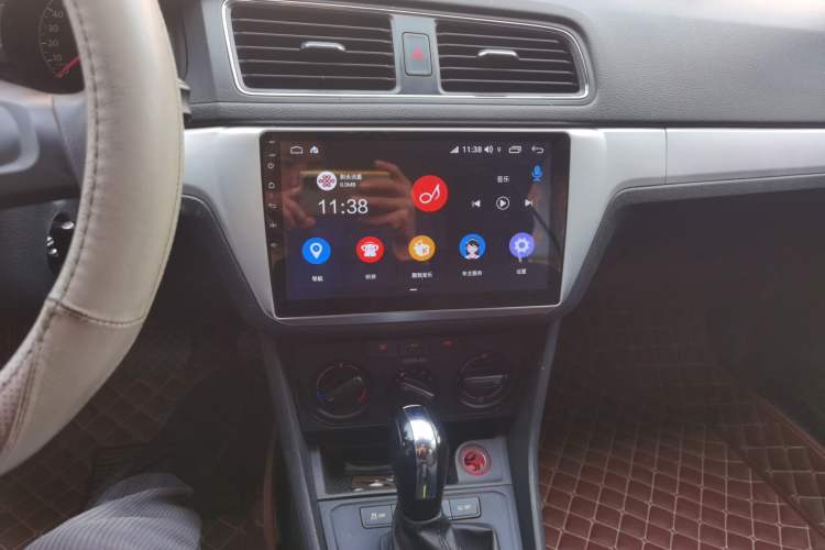 Used Volkswagen Lavida 2015 1.6L Automatic Fashion Edition
