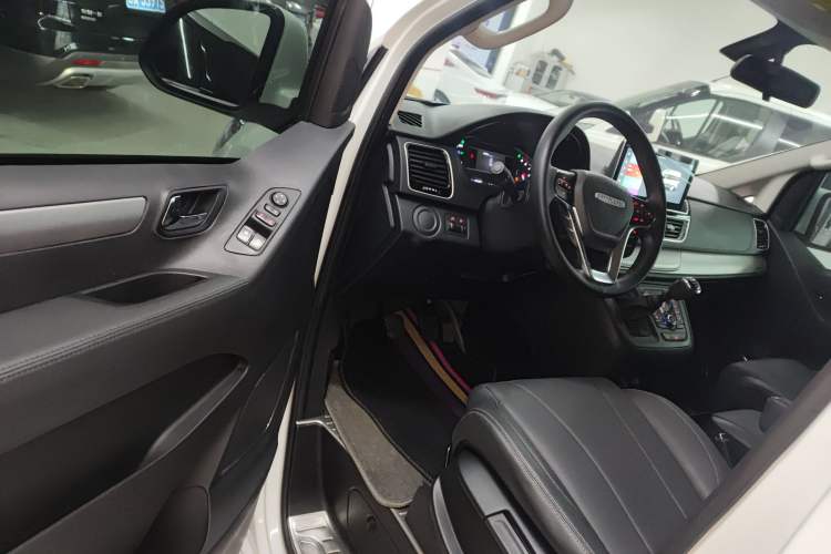 Used SAIC MAXUS G20 2023 Facelifted ES 2.0T Diesel Manual - Exceptional Value Edition