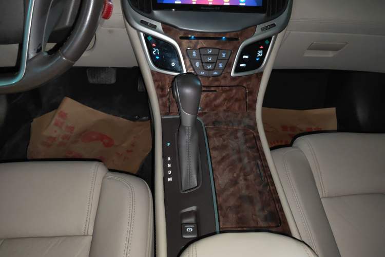 Used Buick LaCrosse 2013 2.4L SIDI Leading Comfort Version
