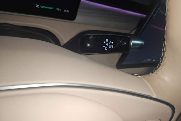 Used XPeng X9 2024 610 Long-Range Max
