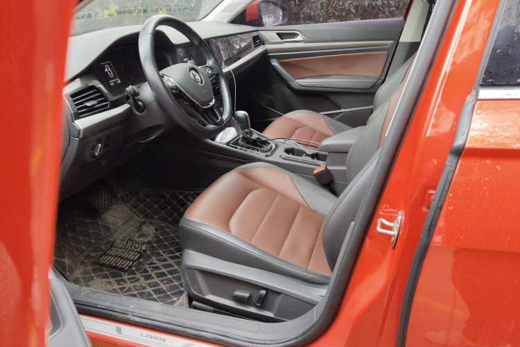 Used Volkswagen Lavida 2018 Hatchback 280TSI DSG Luxury Edition China V Standard
