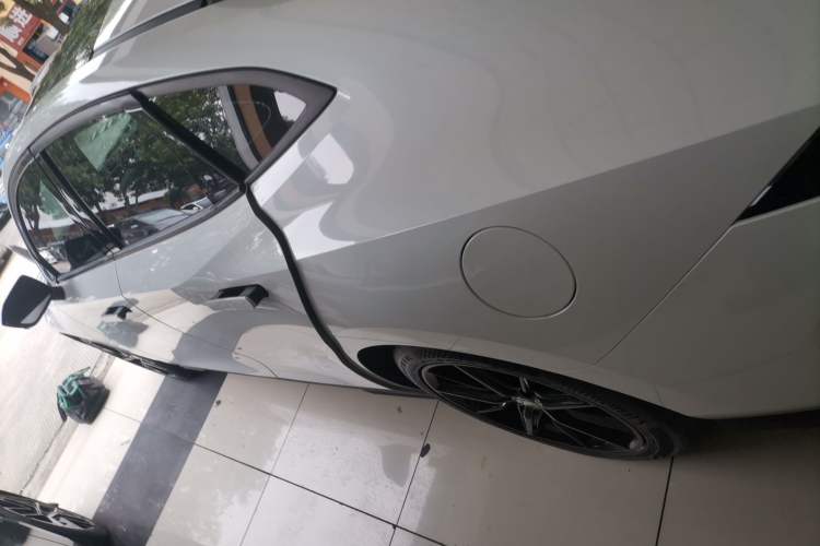 Used Changan UNI-V iDD 2023 ZhiDian iDD 1.5T 113km ZhiKu Model
