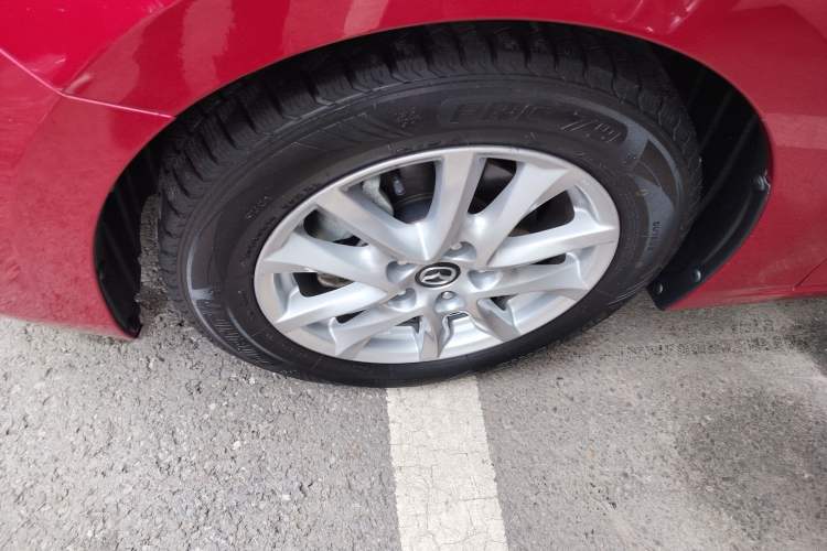 Used Mazda Mazda 3 Axela 2017 Hatchback 1.5L Automatic Comfort Model Emission Standard China V