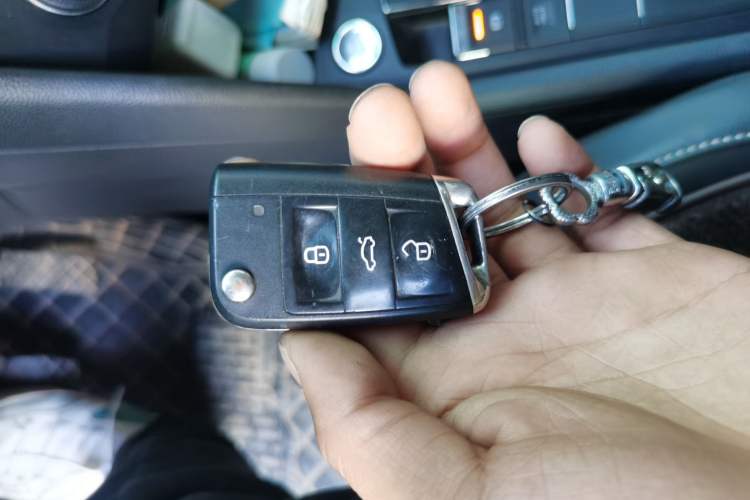 Used Volkswagen Tiguan L 2018 330TSI Automatic Two-Wheel Drive Luxury Edition
