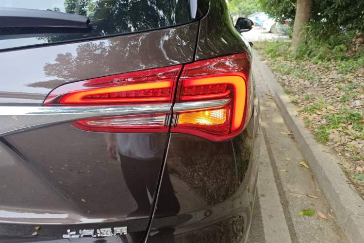 Used Buick Envision 2021 532T Two-Wheel-Drive Elite Version
