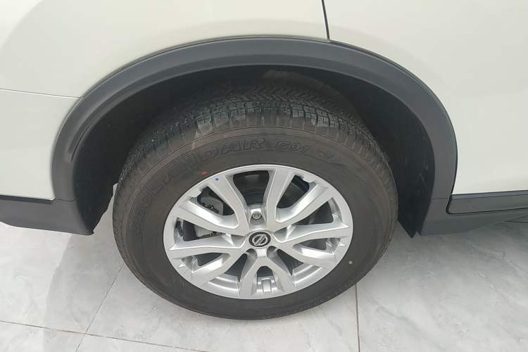 Used Nissan X-Trail 2023 Classic 2.0L Two-Wheel Drive Smart Connect Premium Edition
