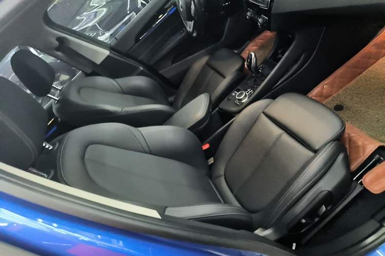 Used BMW X1 2020 sDrive25Li Leading Model
