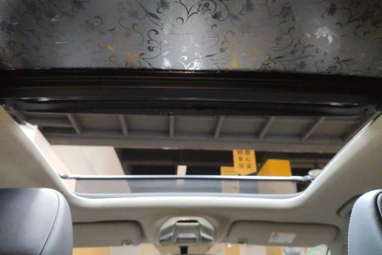 Used Geely Auto Coolray 2019 260T DCT Knight China V Standard
