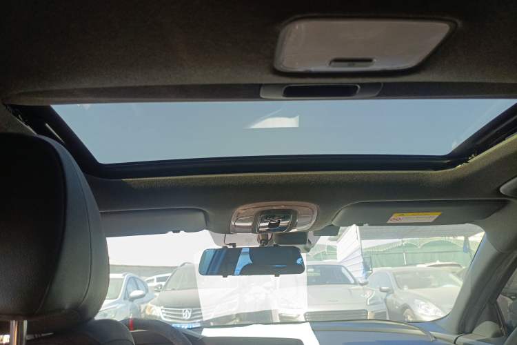 Used Hyundai Elantra 2021 240TGDi DCT LUX Prestige Edition
